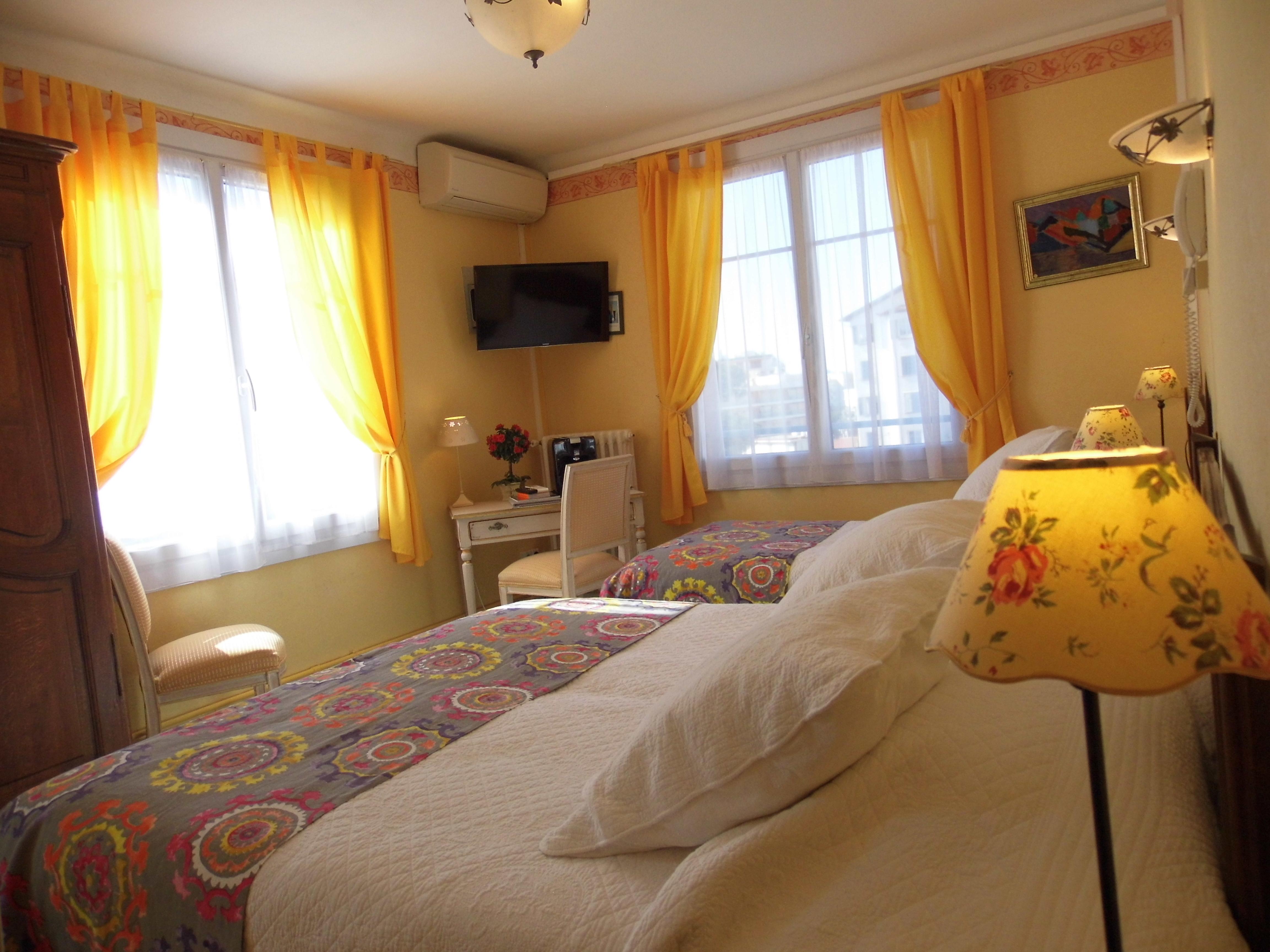 Hôtel Le Pré Catelan Juan-les-Pins Buitenkant foto