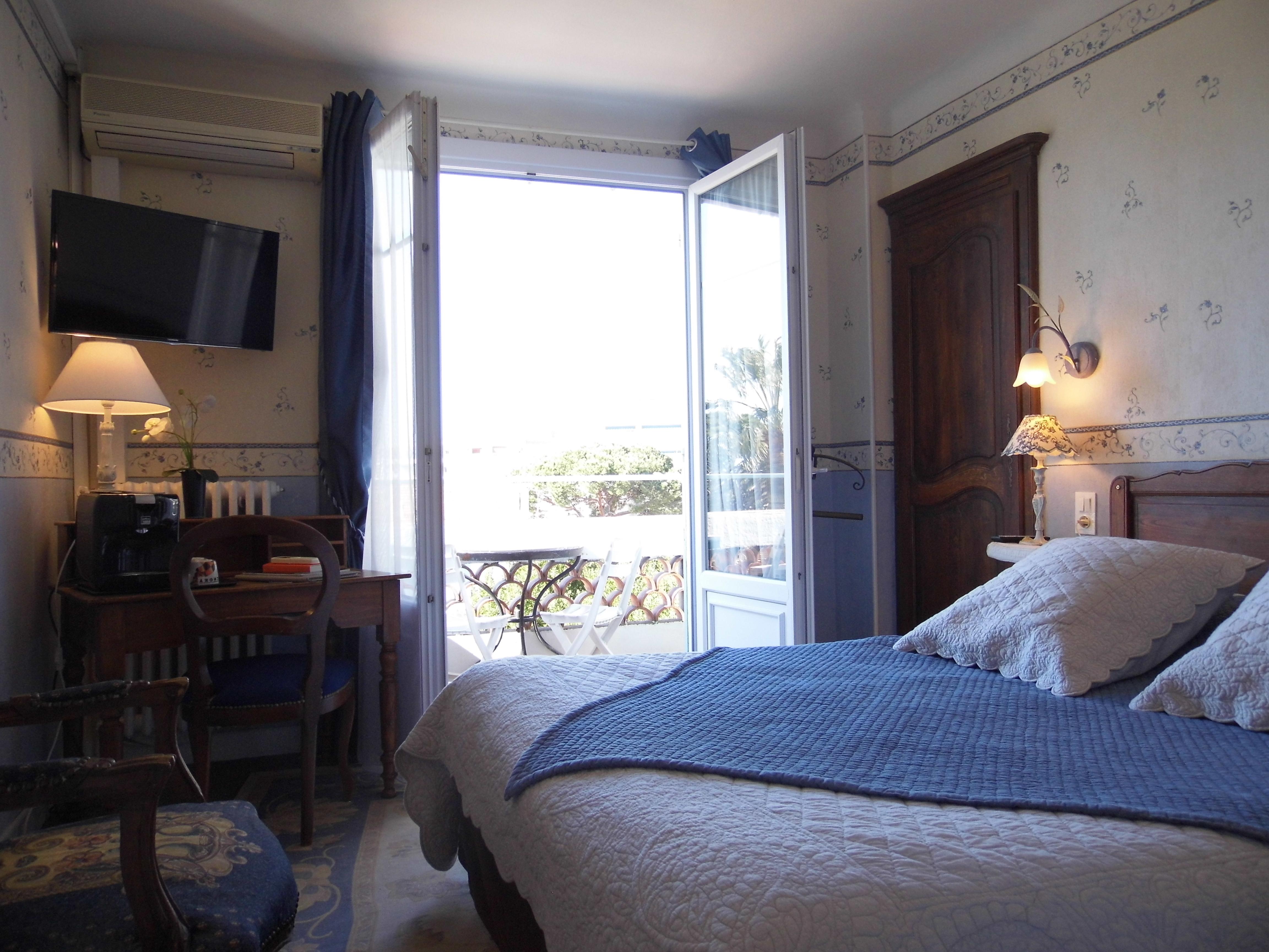 Hôtel Le Pré Catelan Juan-les-Pins Buitenkant foto