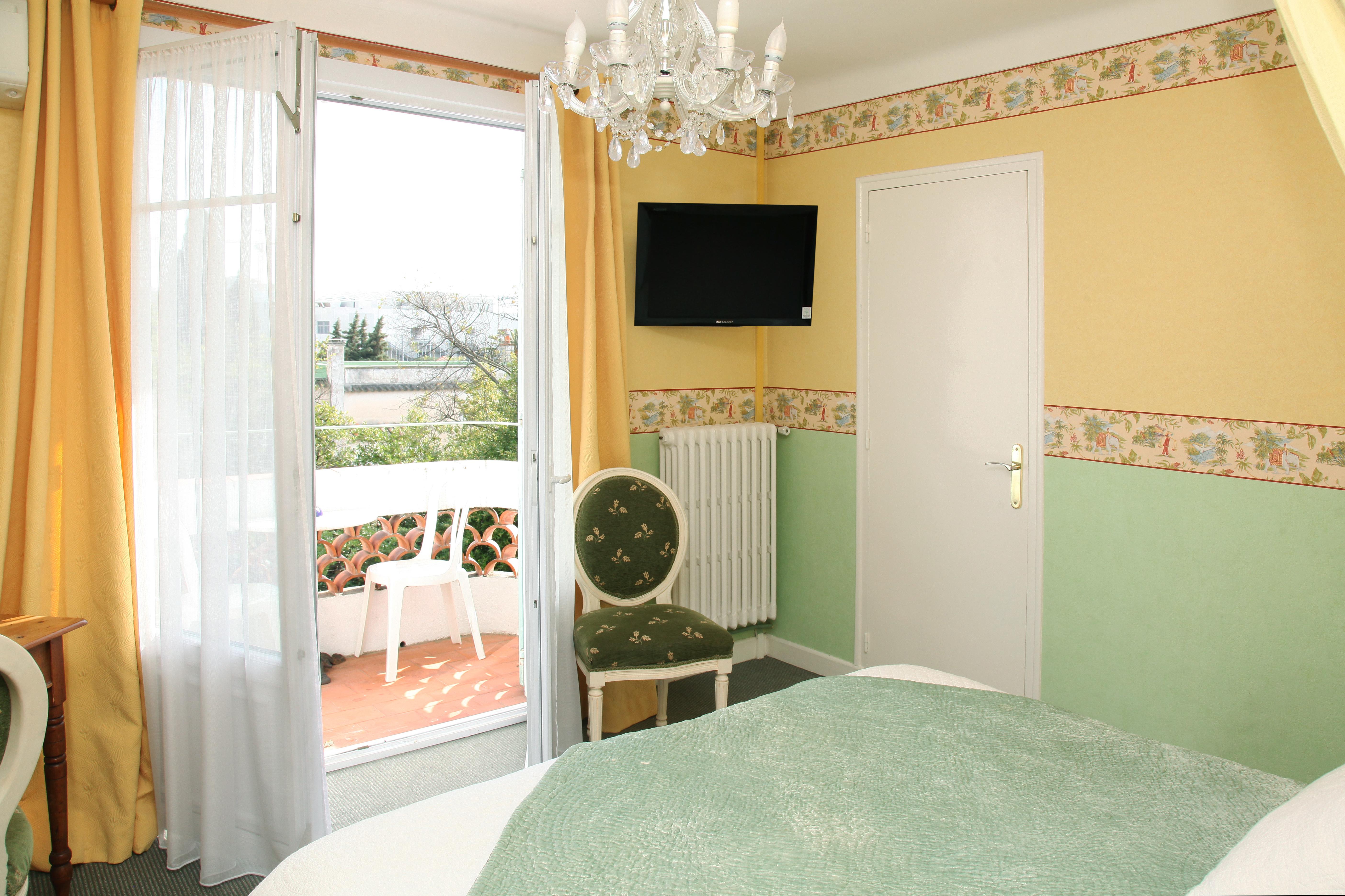 Hôtel Le Pré Catelan Juan-les-Pins Buitenkant foto