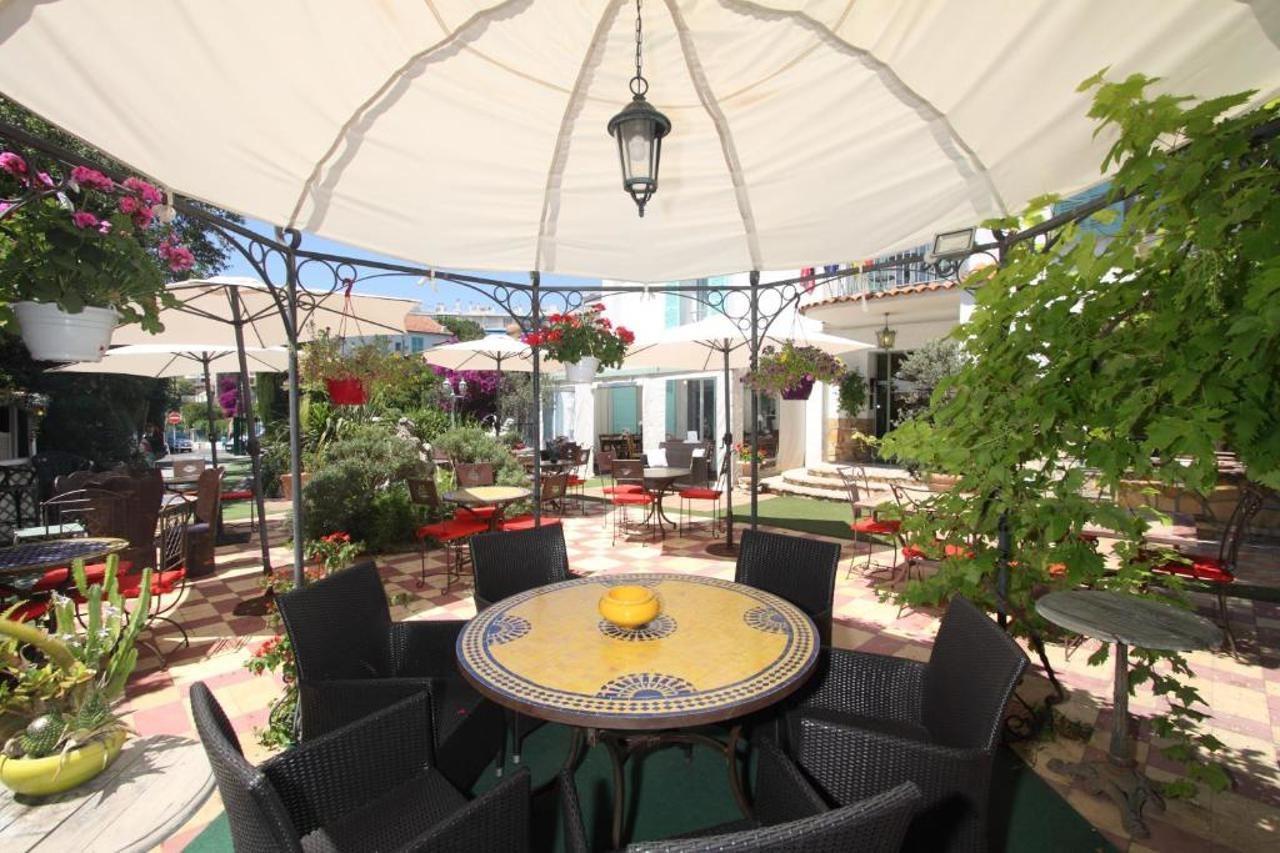 Hôtel Le Pré Catelan Juan-les-Pins Buitenkant foto