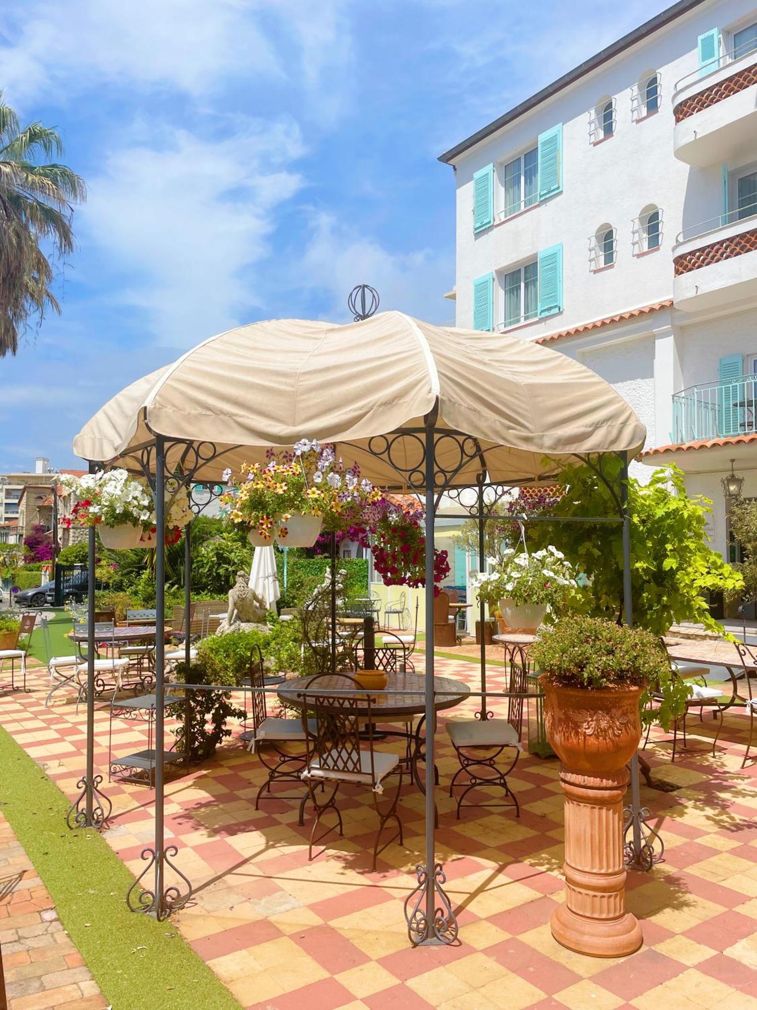 Hôtel Le Pré Catelan Juan-les-Pins Buitenkant foto
